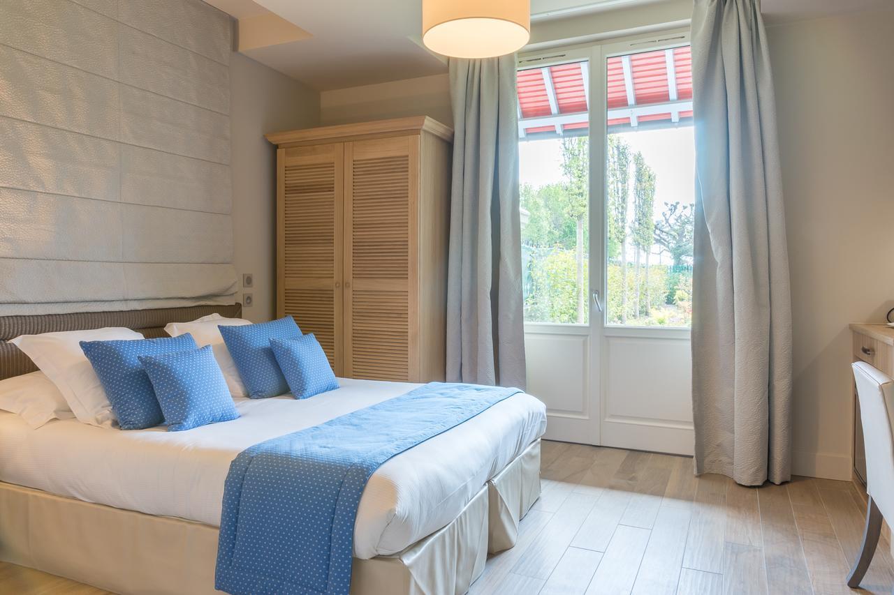 Villa Odette โดวีลล์ ภายนอก รูปภาพ